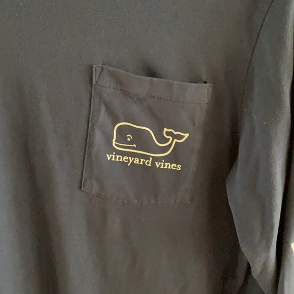 Boys Vineyard Vines lightweight hoodie - Picture 2 of 5